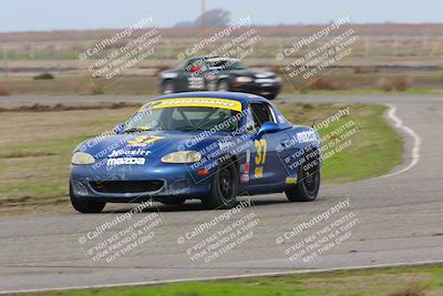 media/Jan-15-2023-CalClub SCCA (Sun) [[40bbac7715]]/Group 7/Qualifying (Sweeper)/